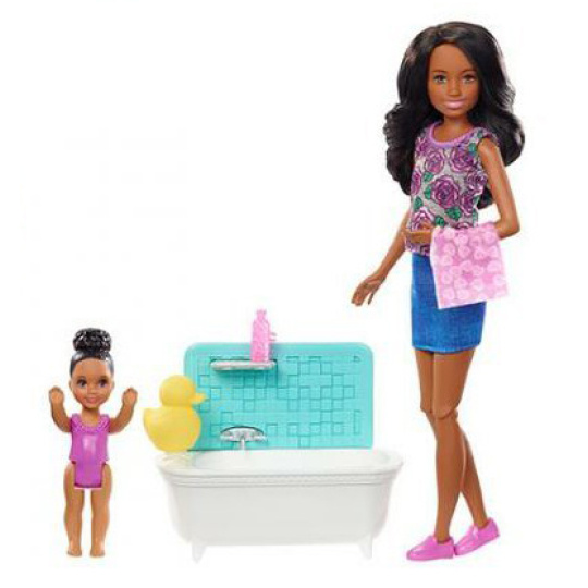 Barbie Opatrovateľka herný set v kúpeľni – čiernovláska